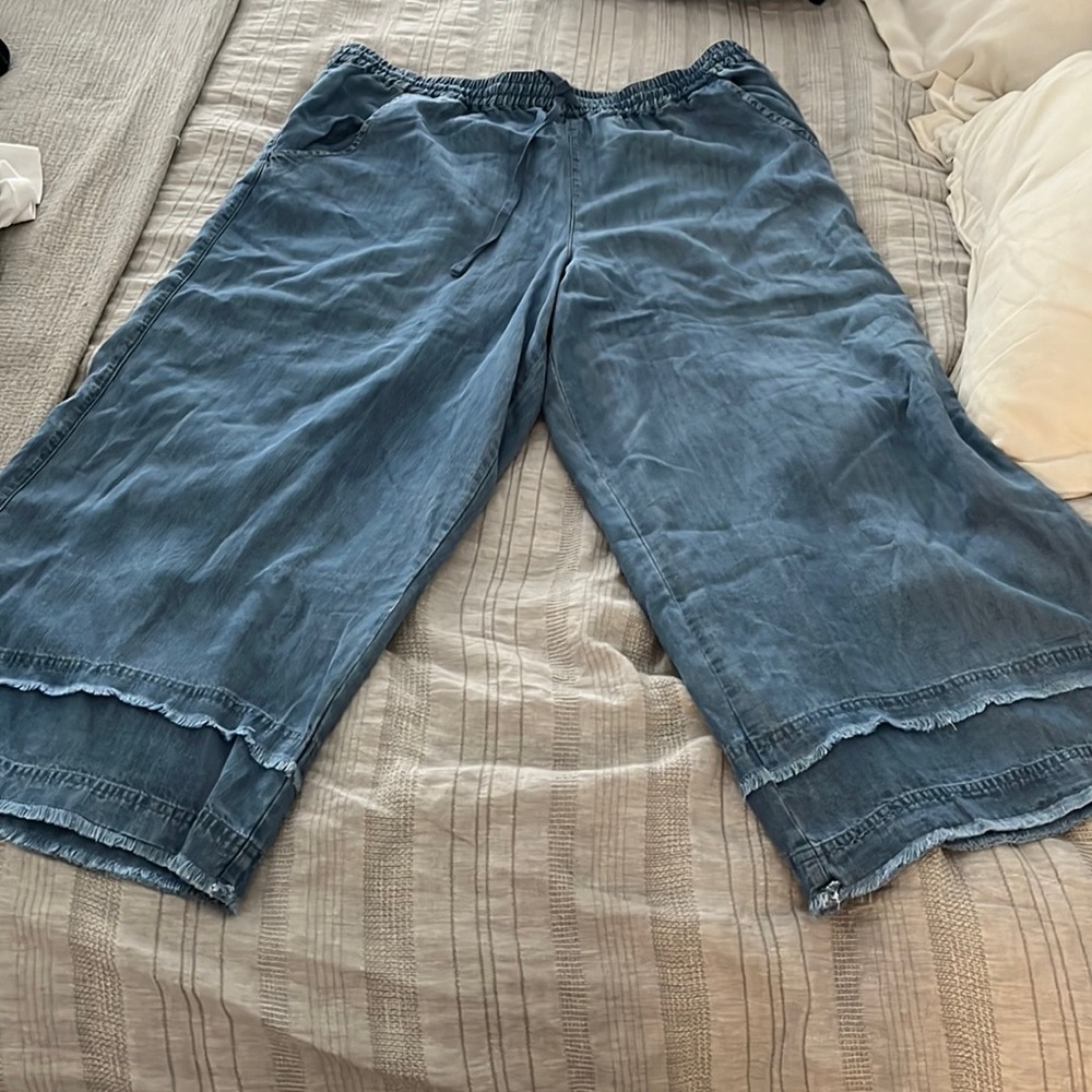 Never Worn Ladies Wide Leg Crop light denim pants.